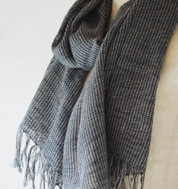 ウール混スラブマフラー　チャコールグレー