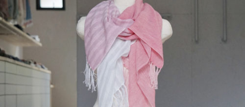 ピンクストール身に着け