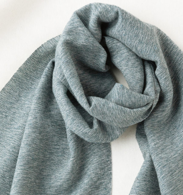 水色マフラー商品アップ