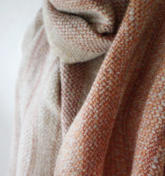 オレンジマフラー商品アップ