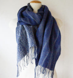 ブルーマフラー巻いた状態