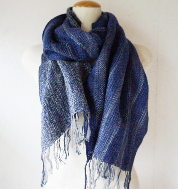 ブルーマフラー巻いた状態